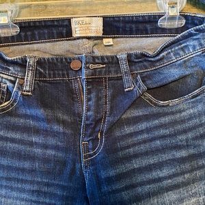 BKE Payton Skinny.  Size 28L. Good condition.